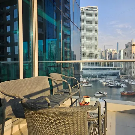 Ferienwohnung Luxurious Large 2Br With Marina And Sea Views Dubai Exterior foto