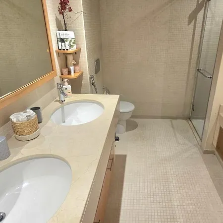 Ferienwohnung Luxurious Large 2Br With Marina And Sea Views Dubai Exterior foto