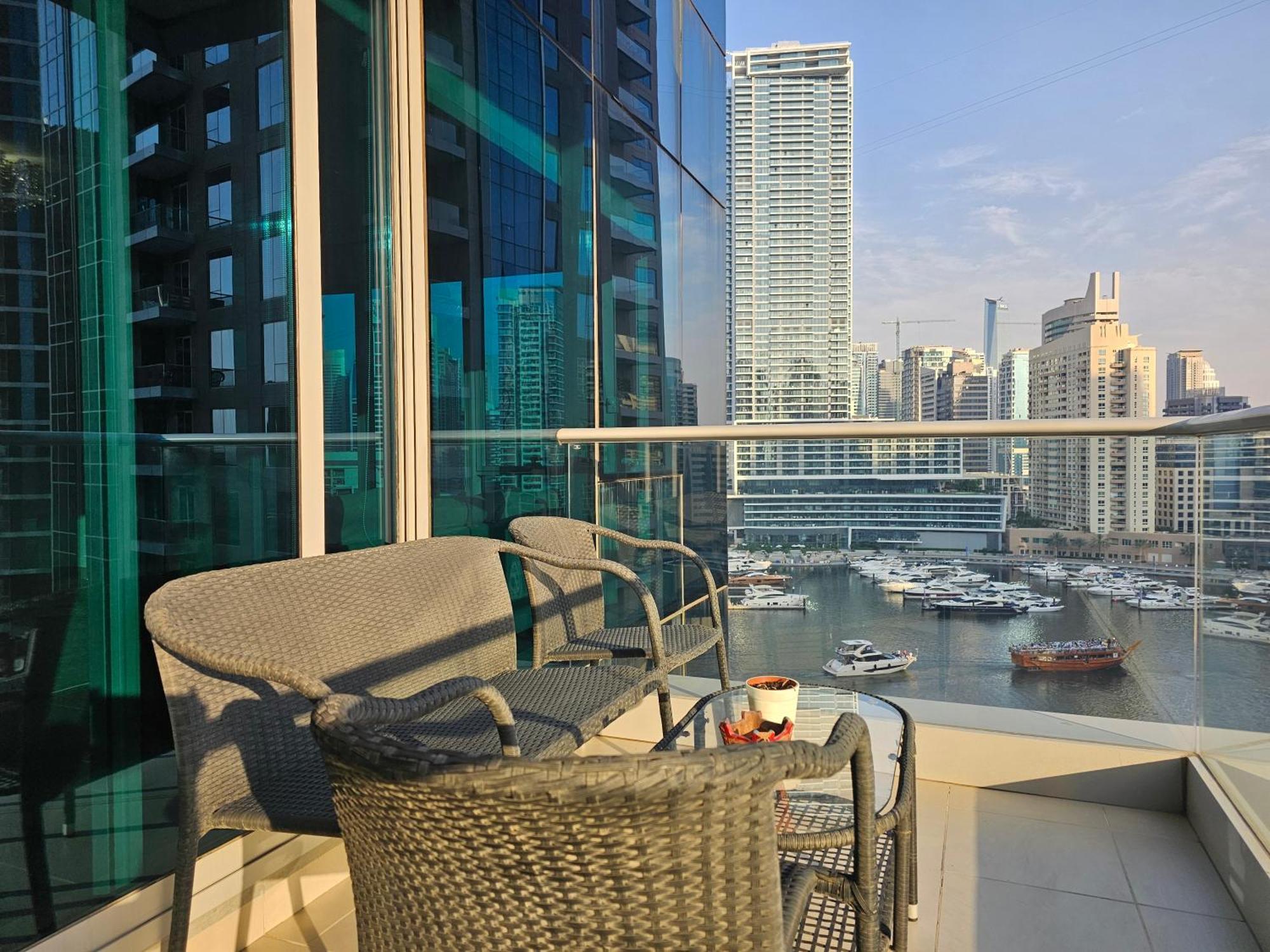 Luxurious Large 2br With Marina And Sea Views Appartamento *
